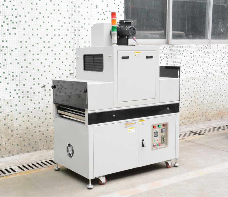 鞋面固漆6KW1组灯固化机.jpg 鞋面固漆6KW1组灯固化机.jpg